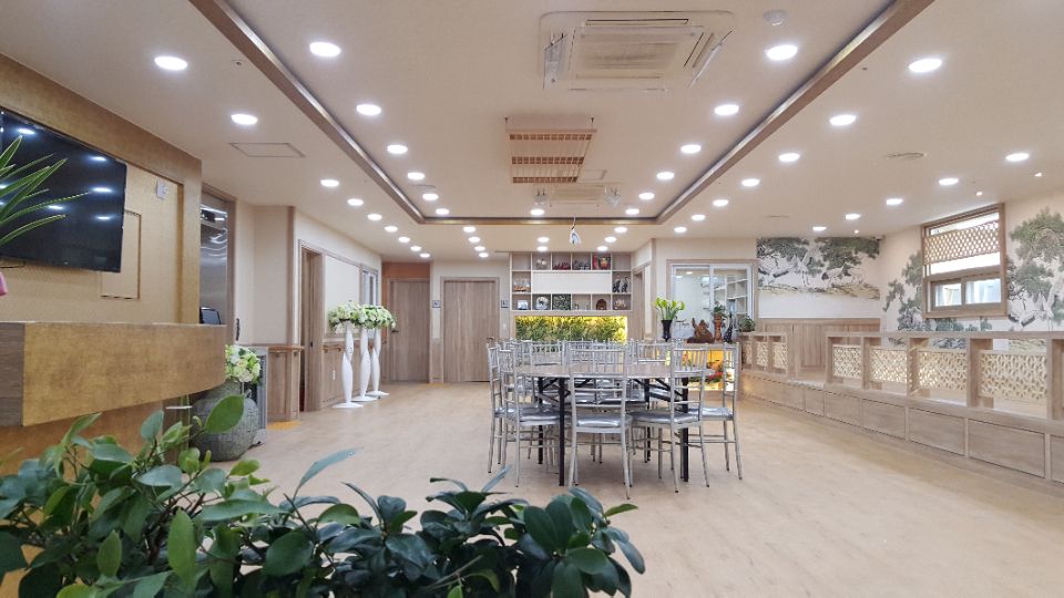 3695598613_5chuzliA_0a25ba397fa5956bde1176c3ece19d6de306e673.jpg 이미지크게보기