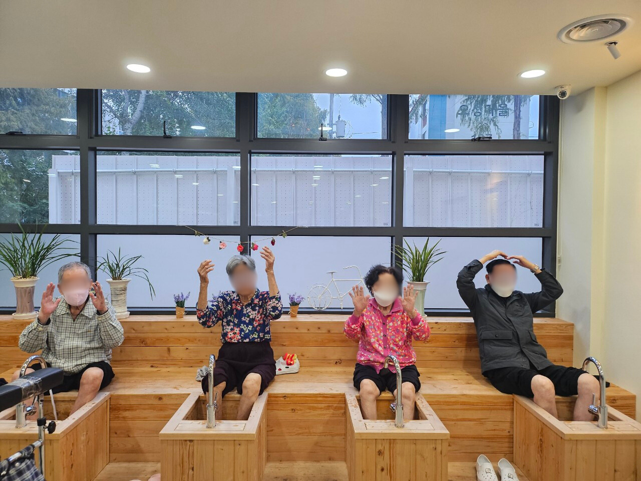 1926210121_1sx3hOZ0_e127906f86bab57817386ee1a19d1a3d9cd4e572.jpg 이미지크게보기