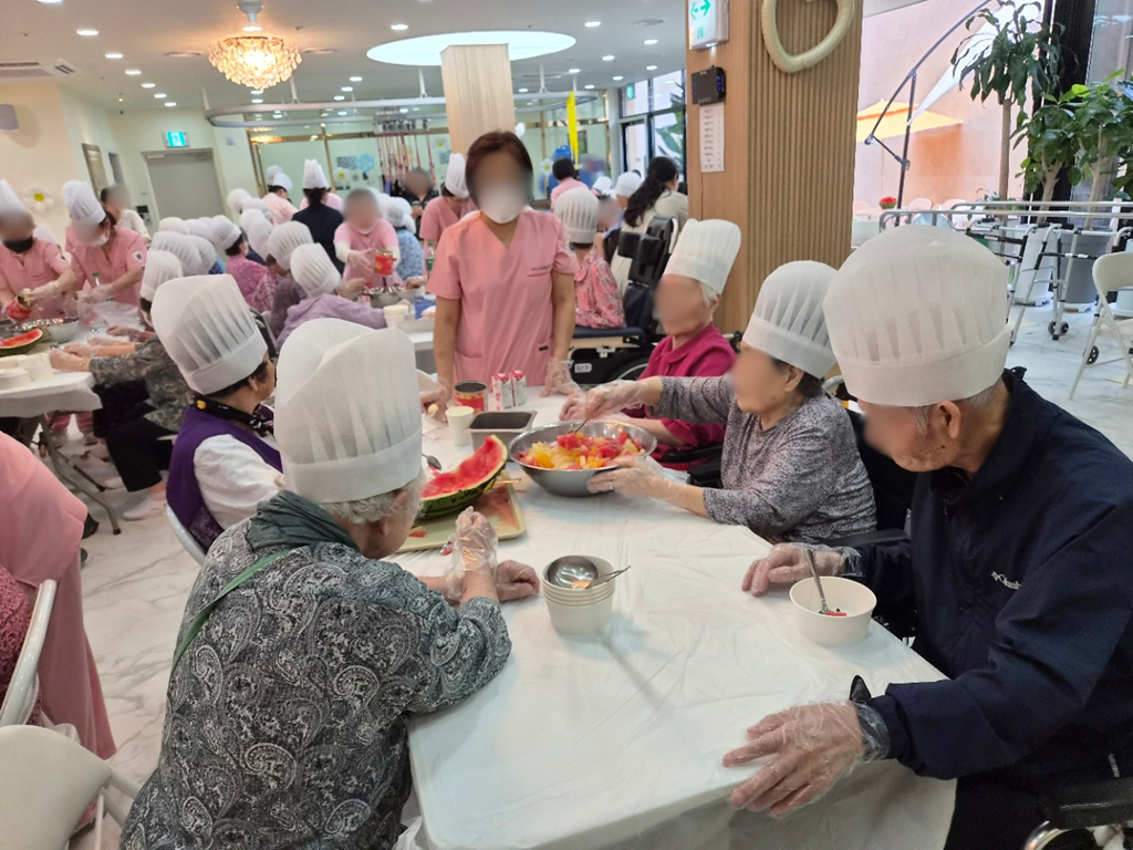 1926210121_8GlSriM9_d90ece84e0c492ecc6c173ce95c63db711ccace6.png 이미지크게보기