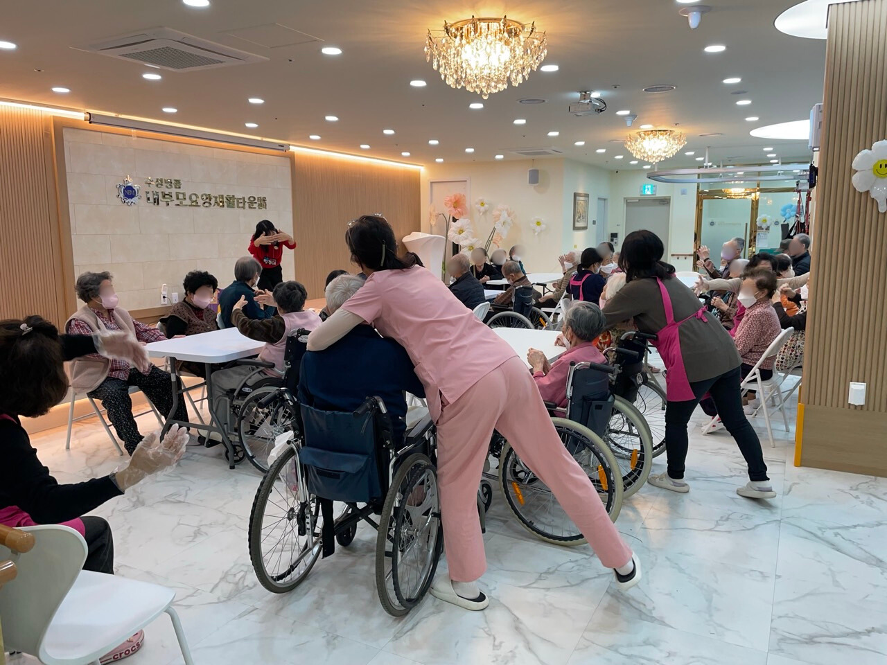 1926210121_NC40DzEM_31c845fe4629c0512d2a707dbc576779c6d458bf.jpg 이미지크게보기