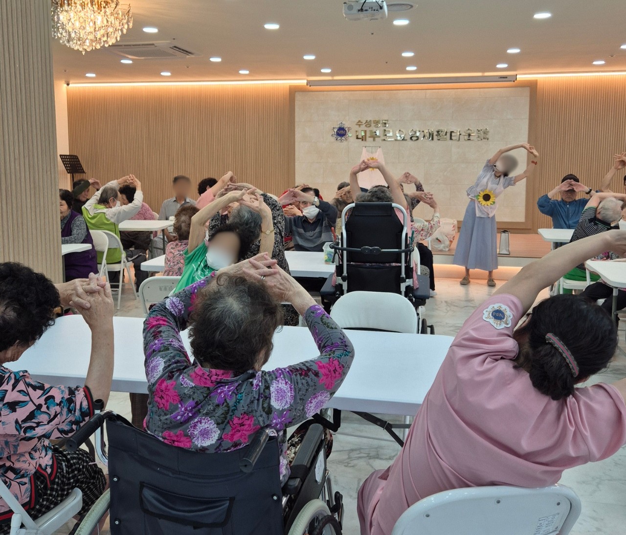 1926210121_VI2Aw1El_cac6e8465452ab7d42449bd89847a2ebae08afa3.jpg 이미지크게보기