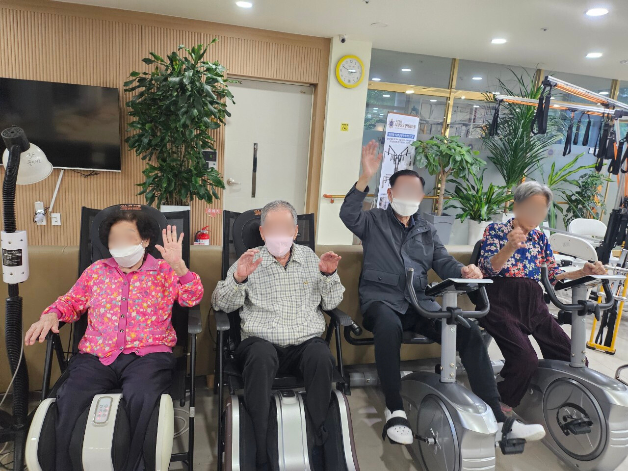 1926210121_ZzukwhTV_d83141350c19f1b3f2d8bbd70ceee1f4aa626270.jpg 이미지크게보기