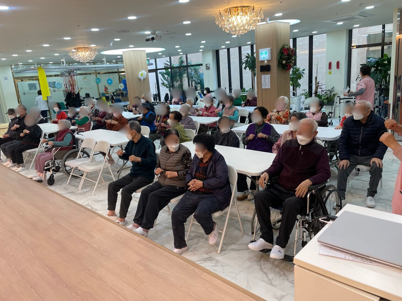 1926210121_isR9v5dJ_c21a6fe95f25918c3fb0de21f195d472e115a641.jpg 이미지크게보기