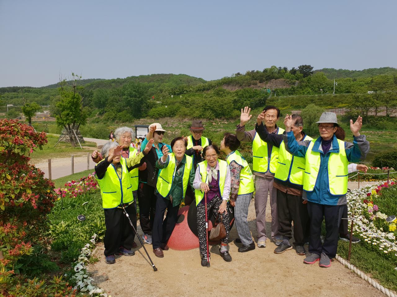 2041977679_4OMpR9QU_7e0ce1ab82ebe7340a269393d0c85234a1e7c991.jpg 이미지크게보기