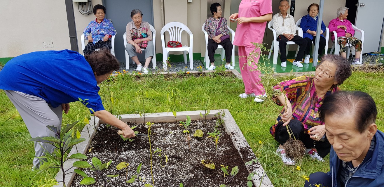 2041977679_4kXK90iM_26d8d4ca35b8a9fb64a236c0efcf4570b55c1e35.jpg 이미지크게보기