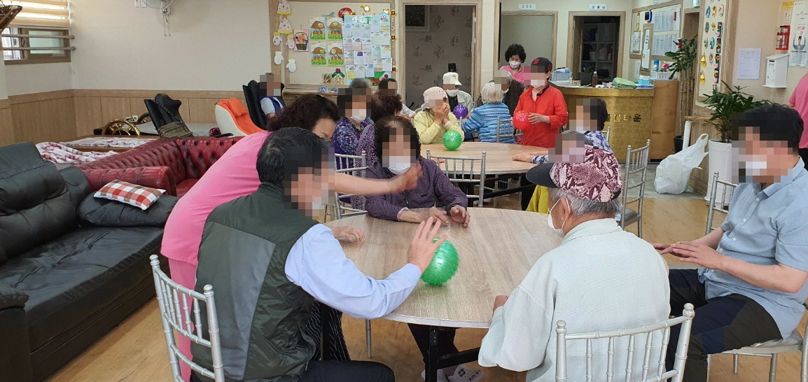 2041977679_8RuCnOFc_d7c83bc0831f59361378b8b7386f1e673a082215.jpg 이미지크게보기