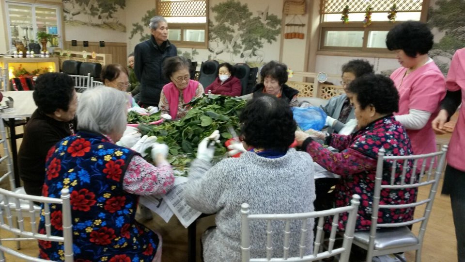 2041977679_AHoKUNyG_0072612b25235ffd899f5e92272196a2378d3f8e.jpg 이미지크게보기