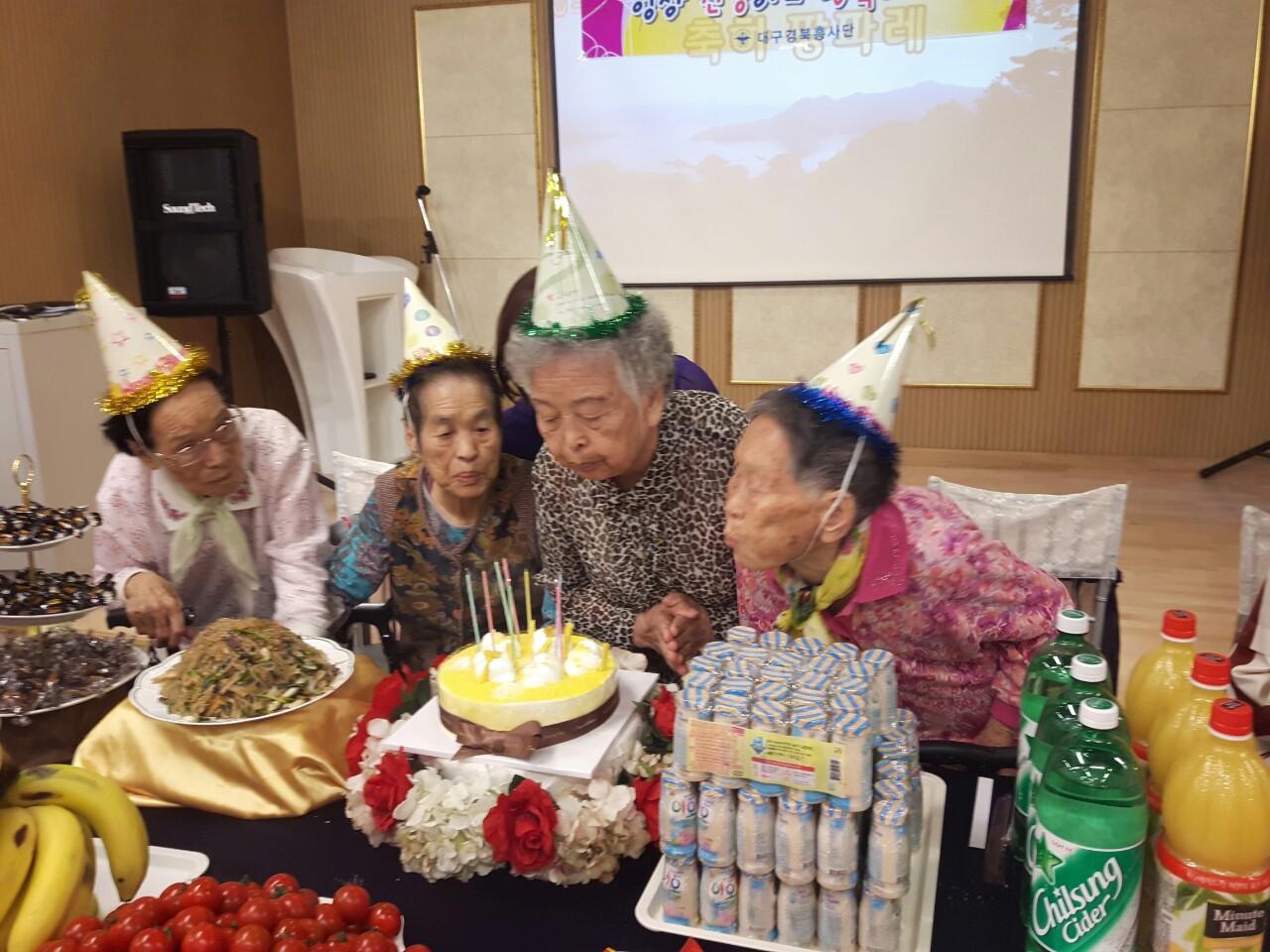 2041977679_MBSOjIHC_799ad8814242d71cc887476ea3b1af57aa418173.jpg 이미지크게보기