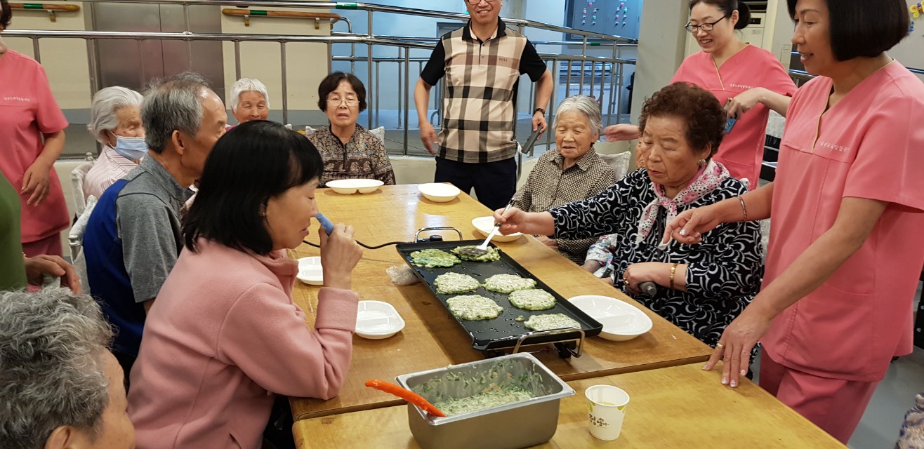 2041977679_NhB2xpwb_22bd1ec83edbe1bfa34b039be6e6cc32ee1657dd.jpg 이미지크게보기