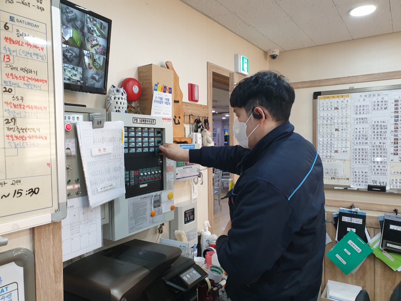 2041977679_PMeBrYgD_47748599ea5adaf0e8cc21250a37671f6fe2da27.jpg 이미지크게보기