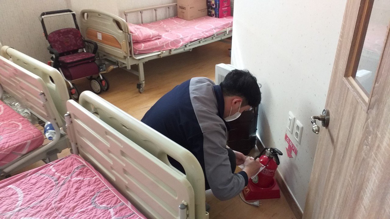 2041977679_r7xc2Rnl_53387f0afbbc3f8b0677568b3cdfeba119db2106.jpg 이미지크게보기