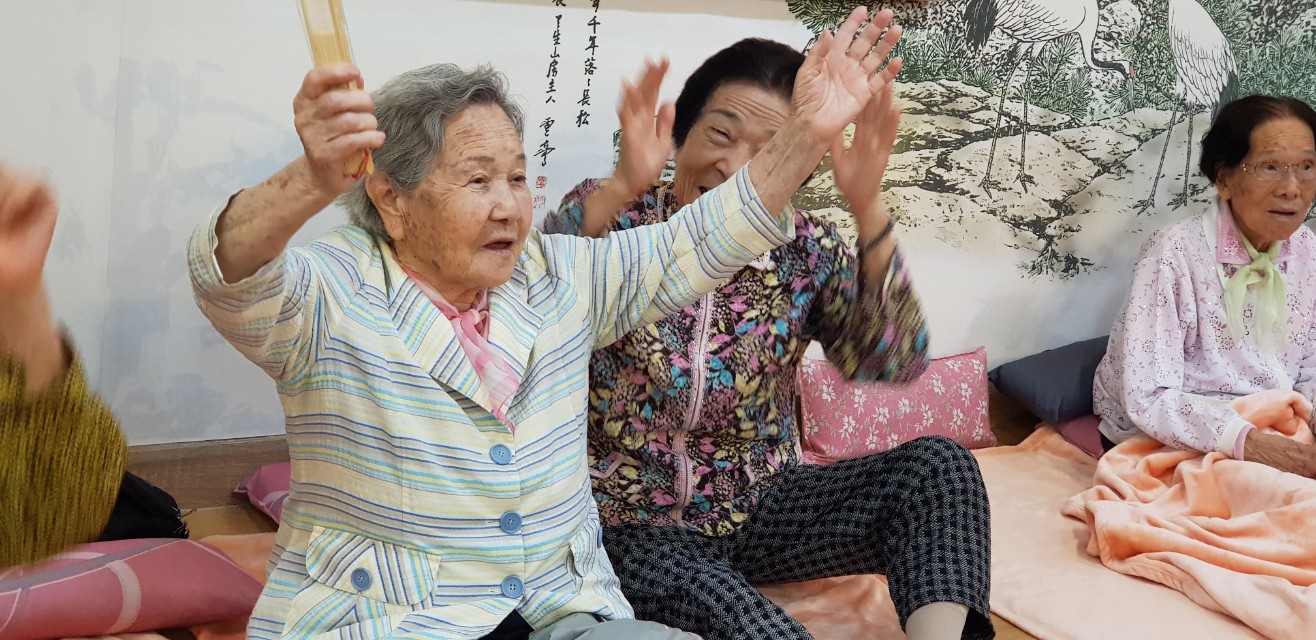 2041977679_rBid7jWa_288bc7d2b722fe3d46b8bce34b4d684177e7d3d6.jpg 이미지크게보기