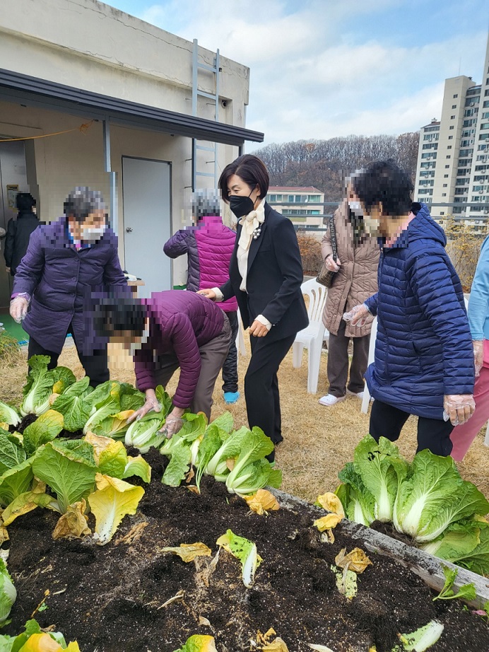 2041987194_CAIXGpB9_3e44acbc5192bcab37a3ea3e79ae446c5058452b.jpg 이미지크게보기