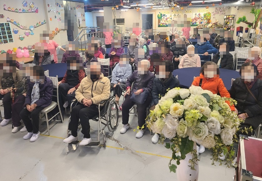 2041987194_ChraAR9Z_04b4b3f81fa14c11928f0c996fea541452d9ca2e.jpg 이미지크게보기