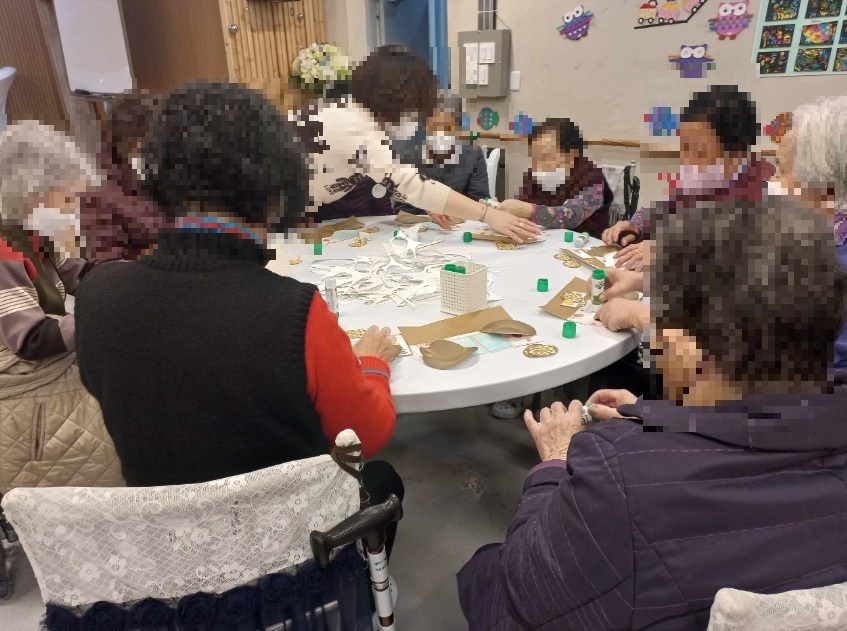 2041987194_ITQ6sAE3_96b0e06b8860774c2939ee9da6ac73e7e1b15c69.jpg 이미지크게보기