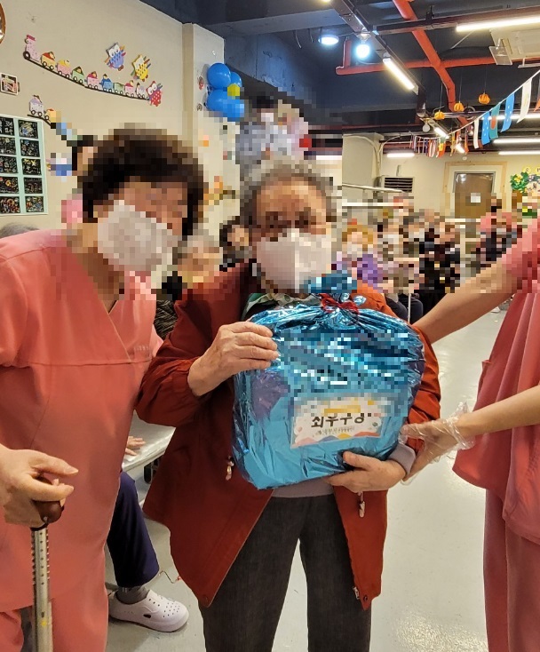 2041987194_SZ3wu2t4_ada3de3c74abab20f77e08863bdd48a205d59758.jpg 이미지크게보기