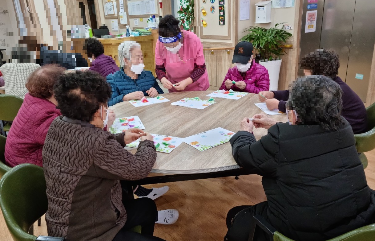 33231609_MEWZTyon_fe38811bb4053d0c70527f141da7ee4022b27ede.jpg 이미지크게보기