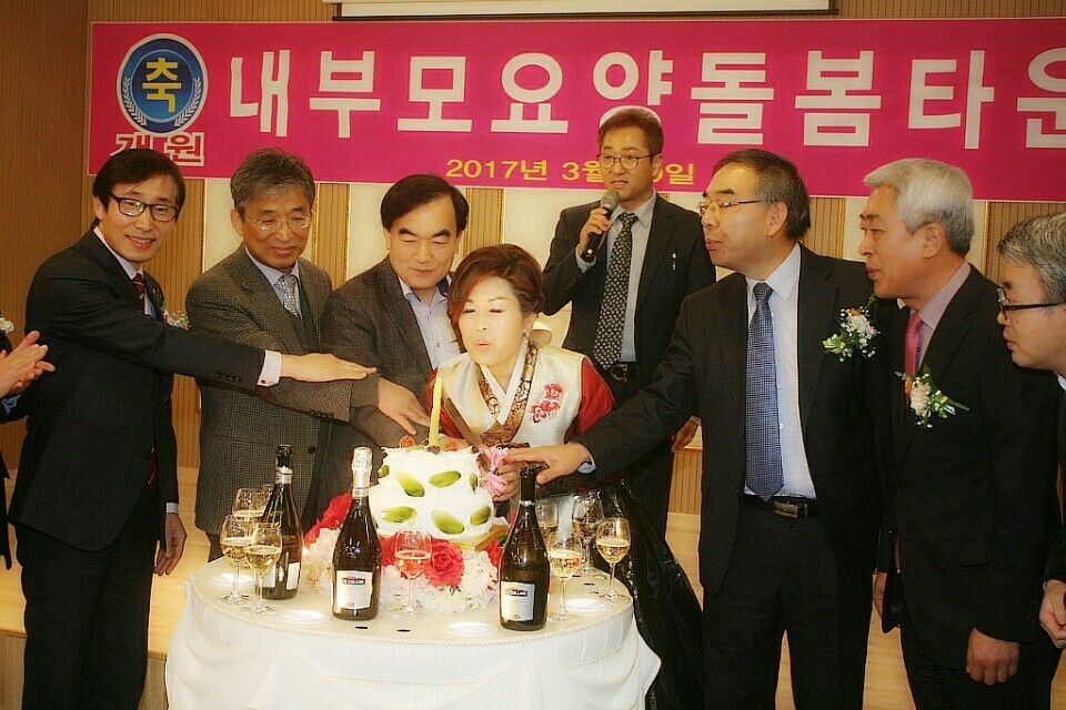 3695598613_38F5ep9z_bce7cbd4788a0d54fecb560bfe9a37b516f98cac.jpg 이미지크게보기