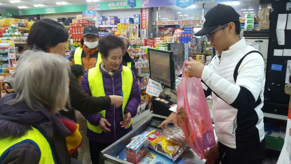 3695598613_GZtVXU8A_098baa269fee52bdeb3ca1ffd9f9fb485463acd1.jpg 이미지크게보기