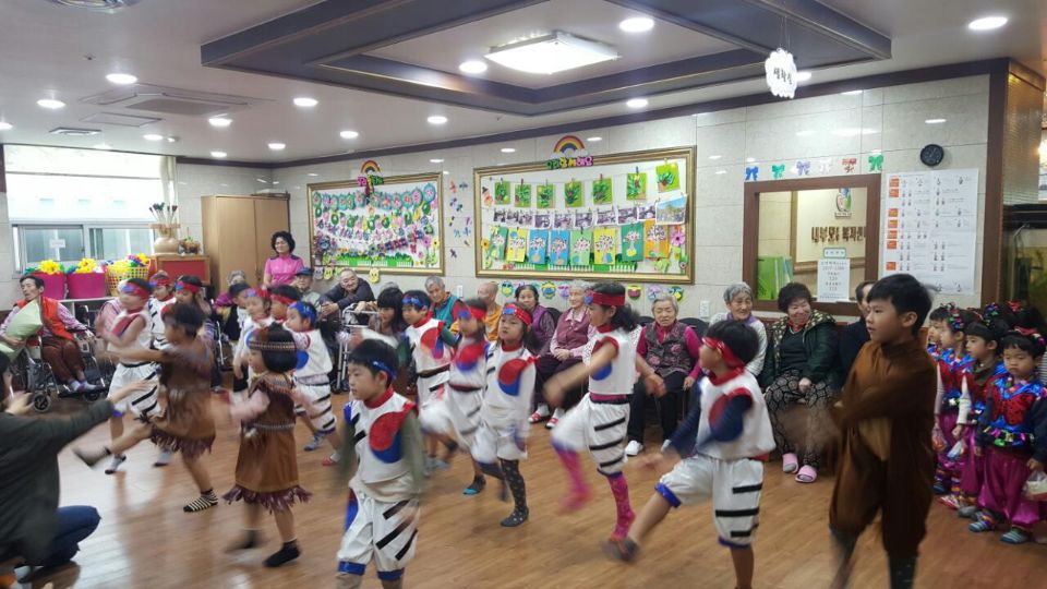 3695598613_Pvo2knJA_86e493adb7a38696cca4d623e3321118c1a58192.jpg 이미지크게보기