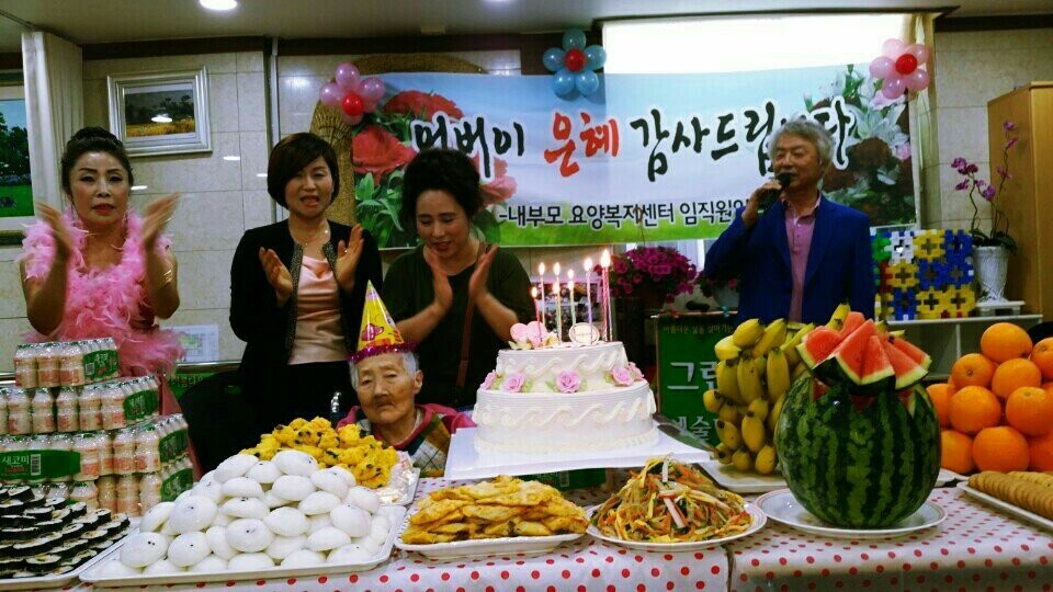 3695598613_T4pydzUV_69909eec4c57e1d479c5b29d945eb015816d2c28.jpg 이미지크게보기