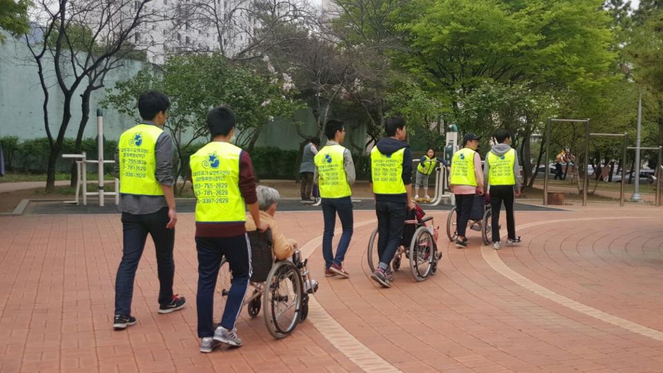 3695598613_ZUn10Wjc_08082c2055f4fc67379e6e3e86b0adfac02e97e6.jpg 이미지크게보기