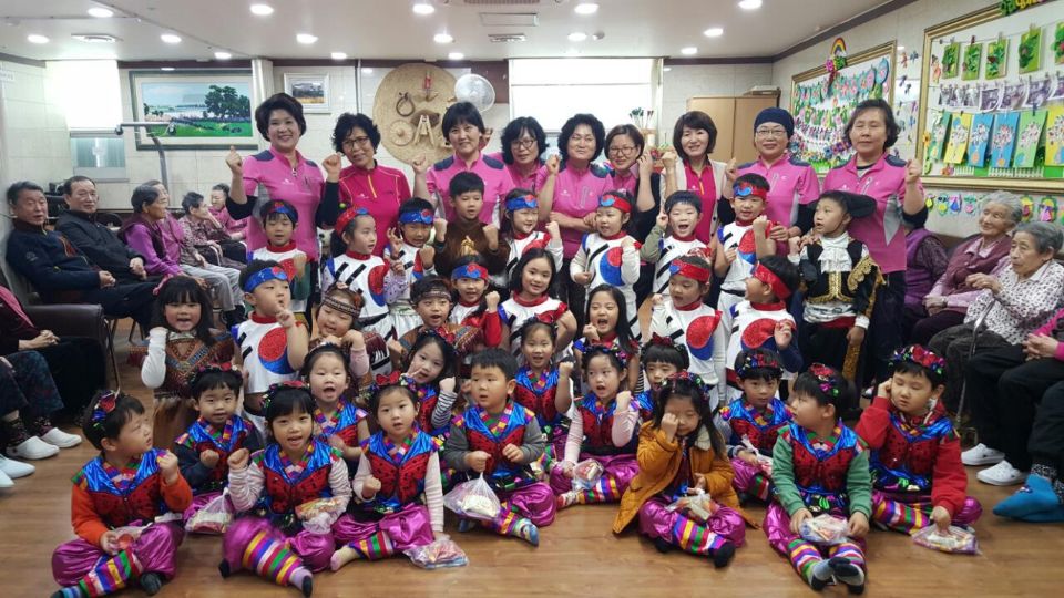 3695598613_coXeIGuz_f7b3779bdf5ab5697c99a7e4e8bf055a3b4c12eb.jpg 이미지크게보기