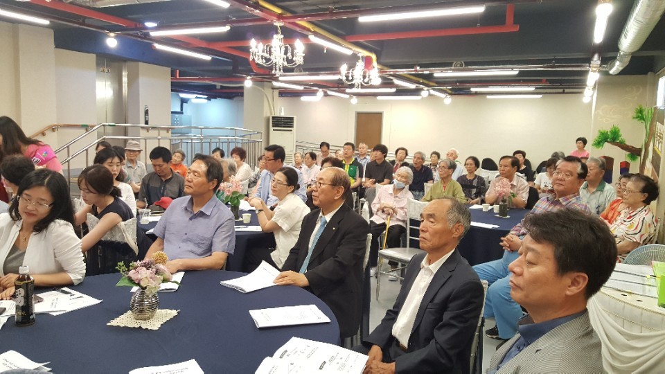 3695598613_jYb5Om8l_0536cedaa0e8b60feca748f04f5251089a0fc908.jpg 이미지크게보기