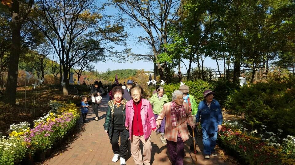 3695598613_zw8UclrE_9fc194ac5a9d6d62bf51434443272345f8f0f45d.jpg 이미지크게보기